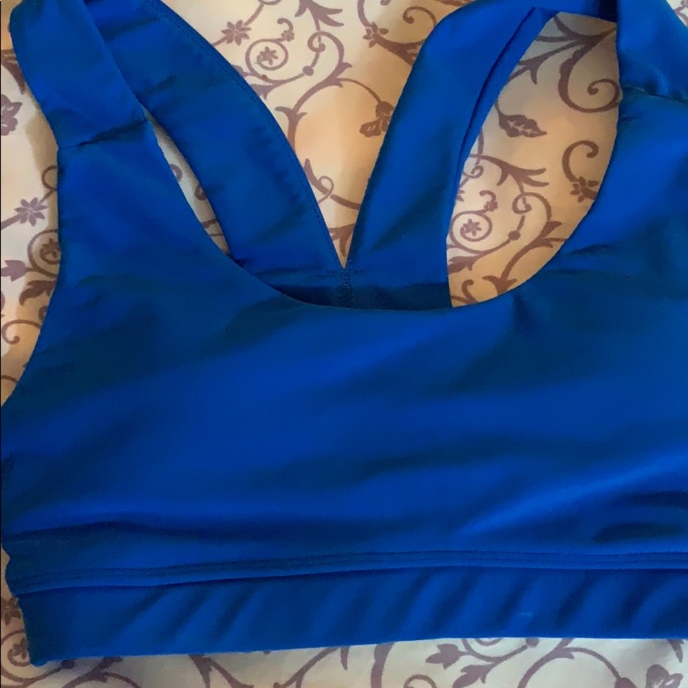 Sports bra bundle - Picture 4 of 5